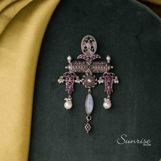 SUKRITI OXI PENDANT