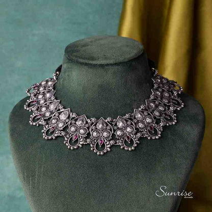 AKRUTI NECKLACE SET