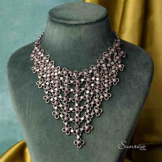 ANTIQUE NECKLACE