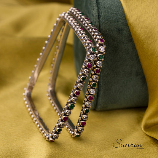 SQUARE OXI BANGLES