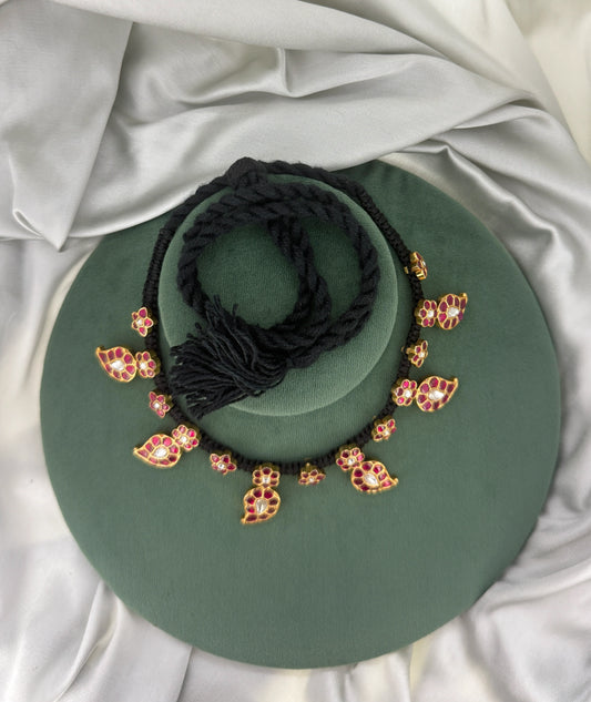 KUNDAN MANGO BLACK THREAD NECKLACE