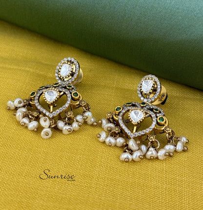 VICTORIAN TRENDY PENDANTS SET