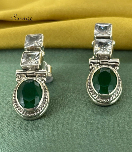 GREEN STONE STUDS