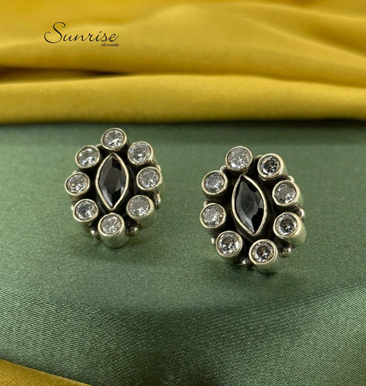 FANCY OXI STUDS