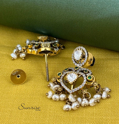 VICTORIAN TRENDY PENDANTS SET
