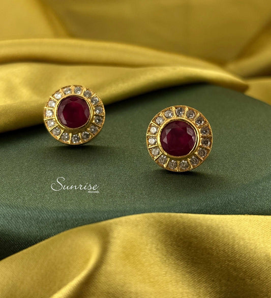 RED STONE STUDS