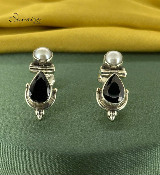 PEARL  TEARDROP STUDS