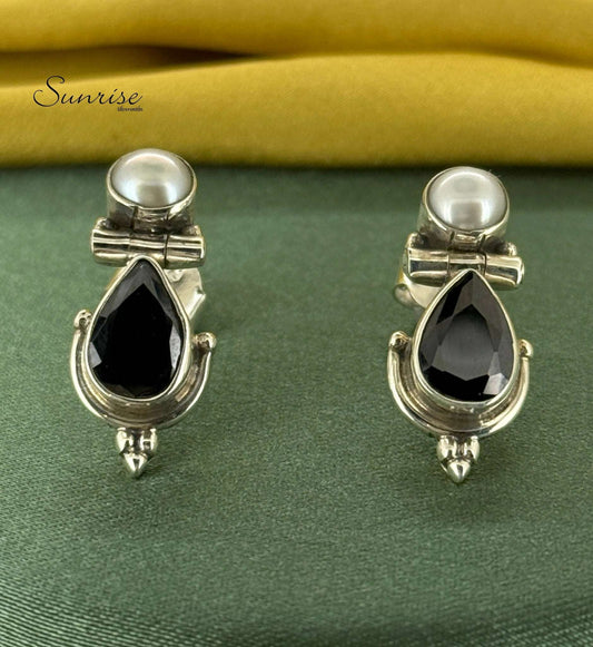 PEARL  TEARDROP STUDS