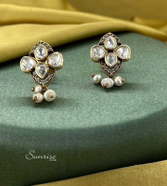 MOISSANITE STUD