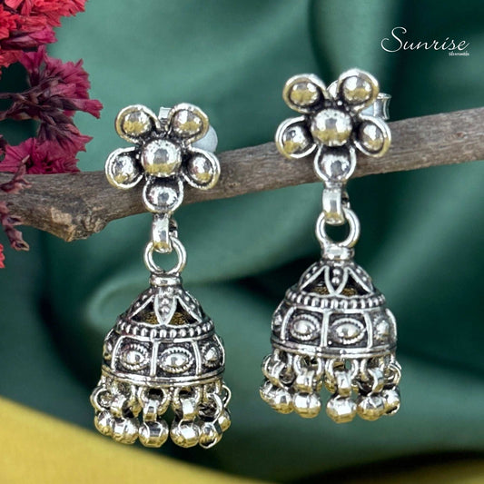 OXI JHUMKA