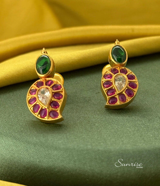 MANGO STUDS