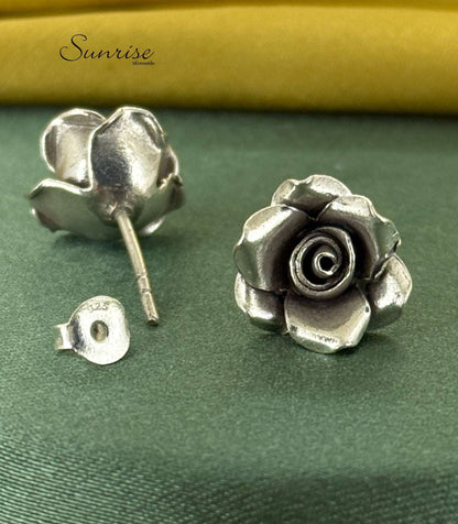 ROSE STUDS