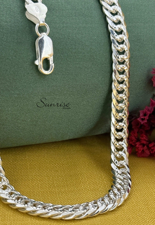 SILVER  NECKCHAIN