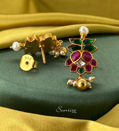 KUNDAN STUDS