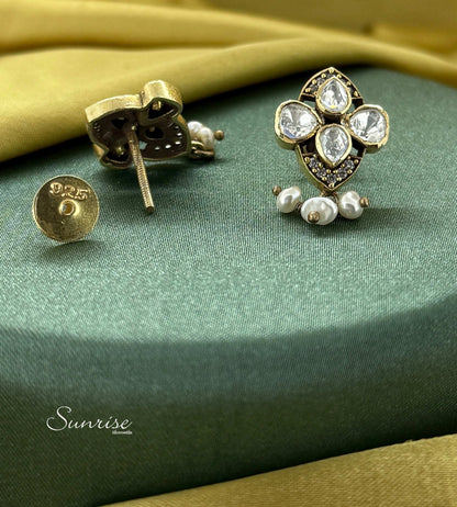 MOISSANITE STUD