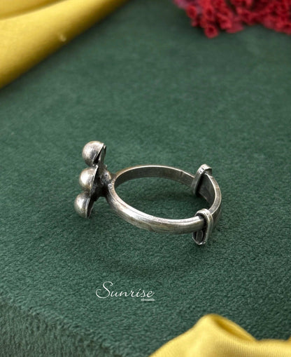 OXIDISED FINGER RING
