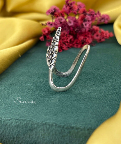 TRADITIONAL VANKI RING