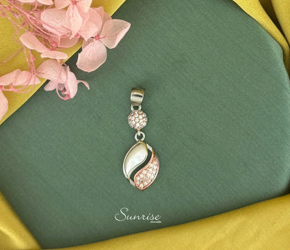 TWO TONE PENDANT SET