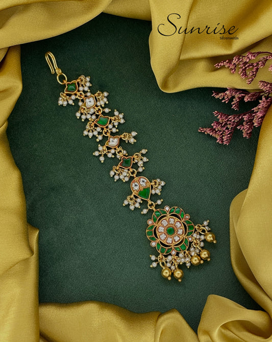 FLORAL KUNDAN TIKKA