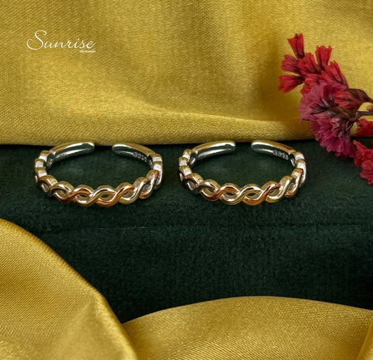 TWO TONE TOE RINGS