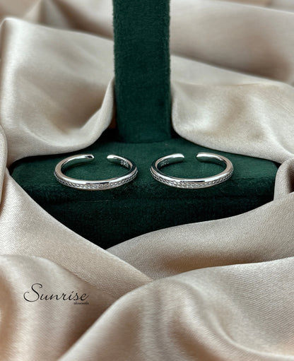 BAND TOE RING