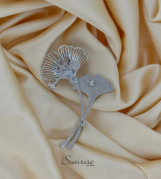 FLOWER BROOCH