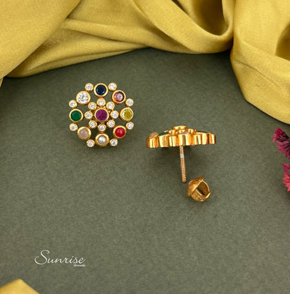 NAVRATHNA PENDANT SET