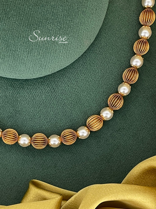 PEARL WITH GOLD GUNDU NECKLACE