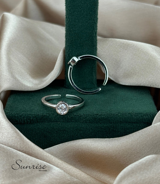 CZ SILVER TOE RINGS