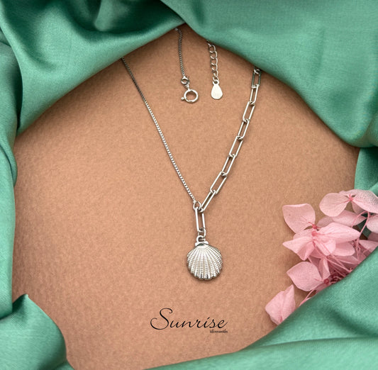 SEA SHELL NECKLACE