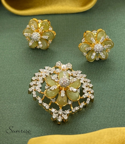 TRENDY VICTORIAN PENDANT SET