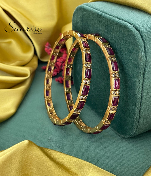 KEMPU BANGLES