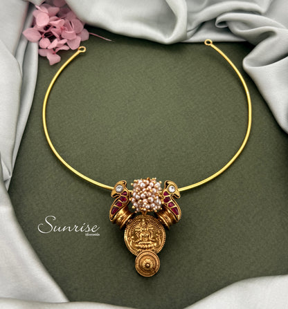 FUSION LAKSHMI PENDANT AND HASLI