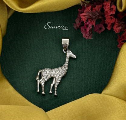 GIRAFFE PENDANT