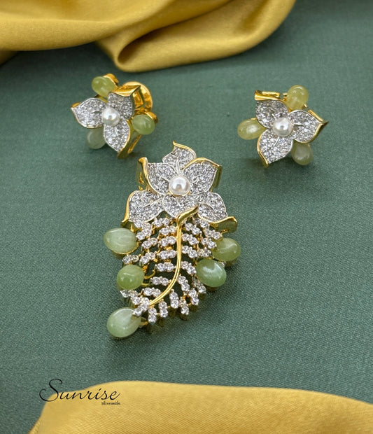 MINT GREEN FANCY VICTORIAN PENDANT SET