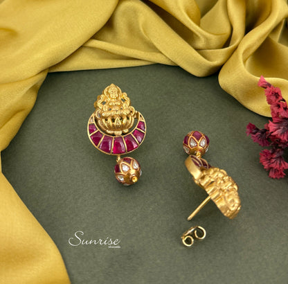 KUNDAN LAKSHMI PENDANT SET