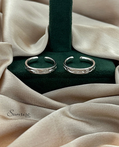 SILVER TOE RINGS