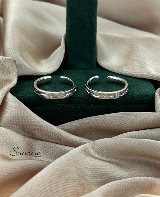 SILVER TOE RINGS