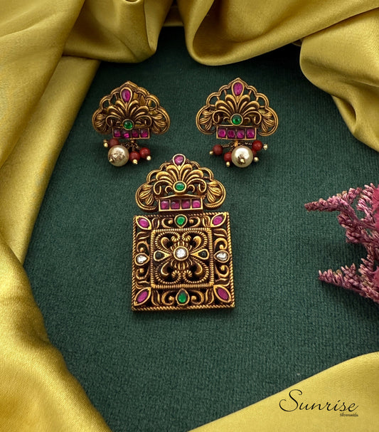 TRADITIONAL ANTIQUE GP PENDANT SET