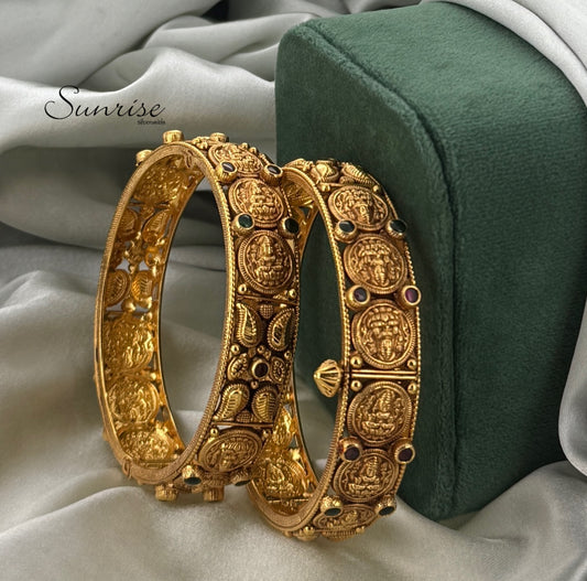 LAKSHMI KASU BANGLES