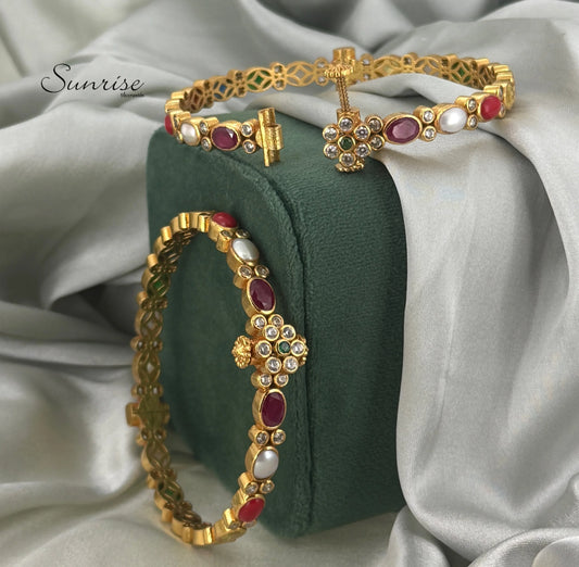 NAVARATHAN BANGLES