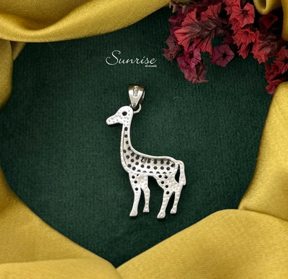 GIRAFFE PENDANT