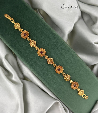 FLORAL ANTIQUE MOTIF BRACELET