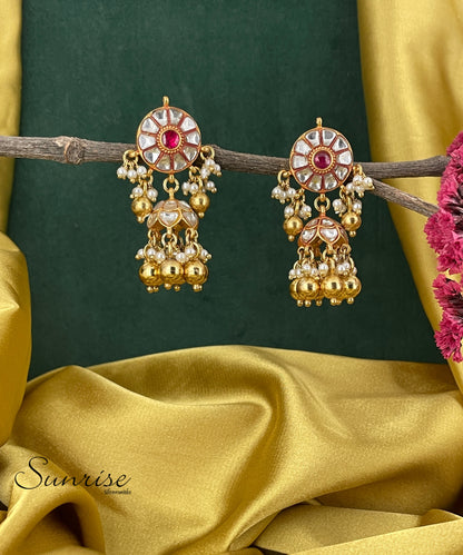 WHITE KUNDAN JUMKAS