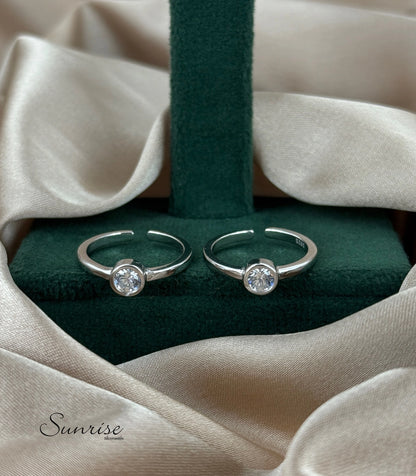 CZ SILVER TOE RINGS
