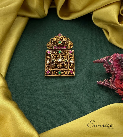 TRADITIONAL ANTIQUE GP PENDANT SET