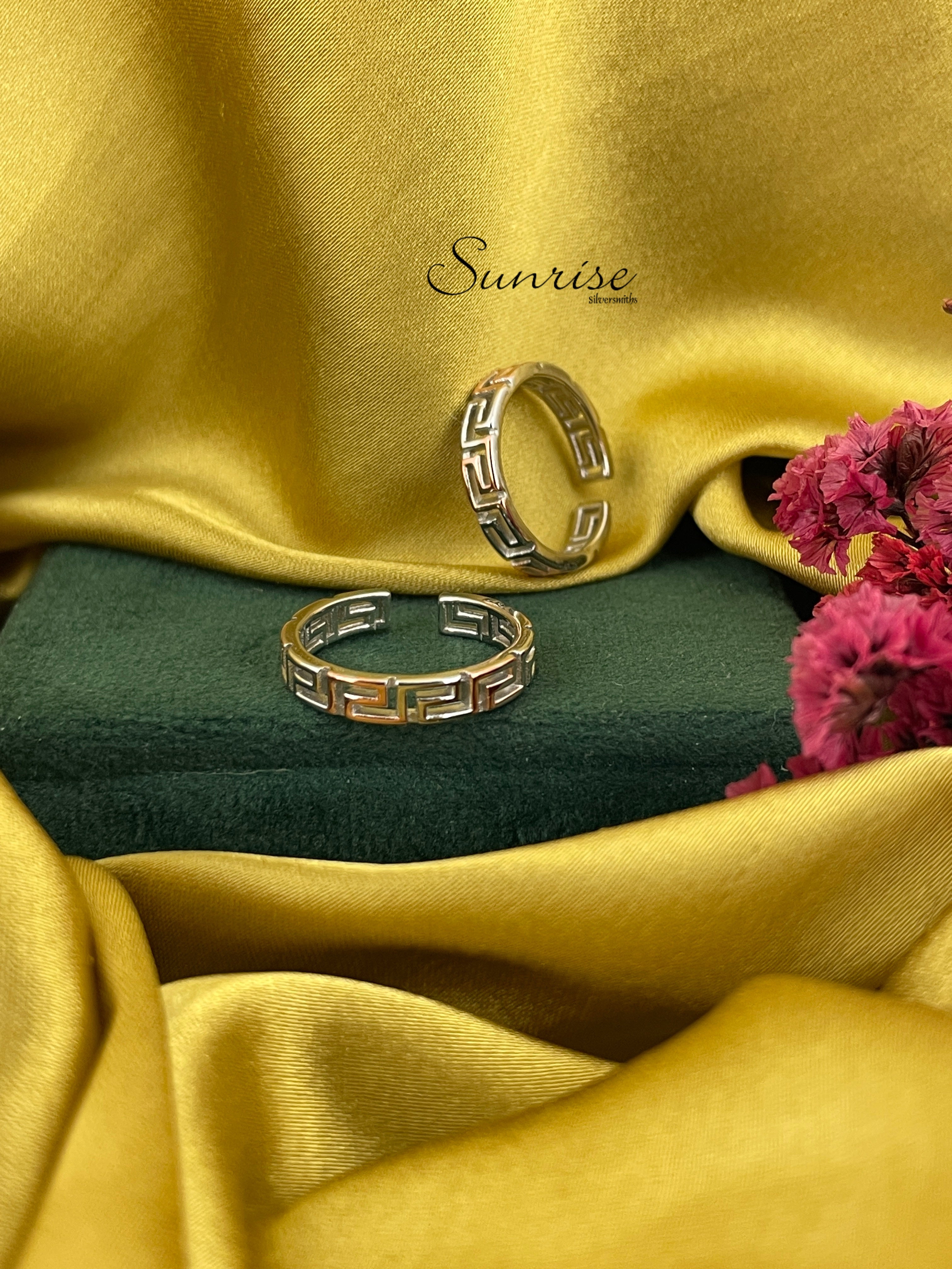 TWO TONE TOERINGS – Sunrise Silversmiths
