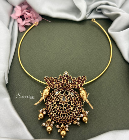 PARROT FUSION PENDANT AND HASLI