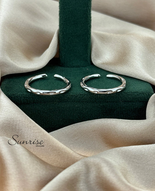FANCY TOE RINGS