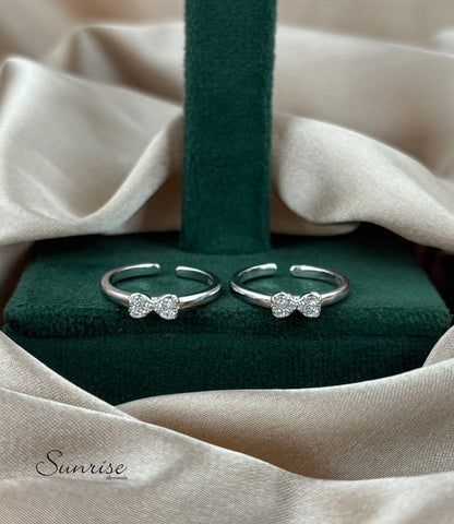 FANCY TOE RINGS